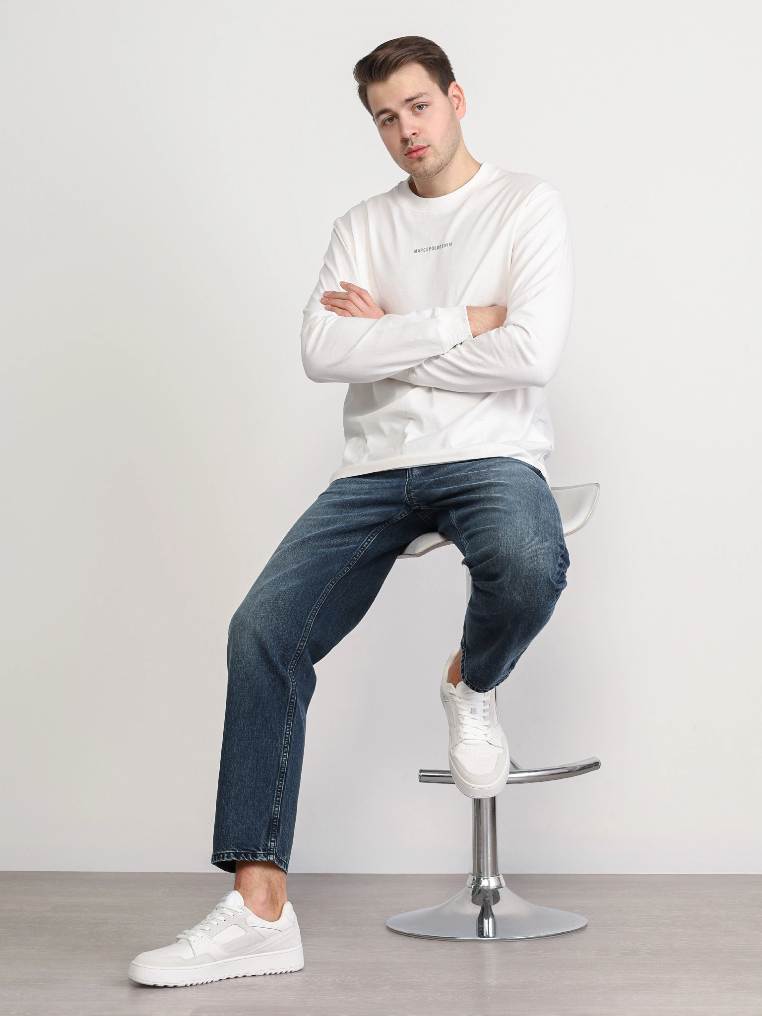 Лонгслив белого цвета из хлопка 